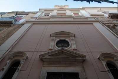 Bari, la triste fine dell'elegante San Bartolomeo: adibita a cucina per le suore